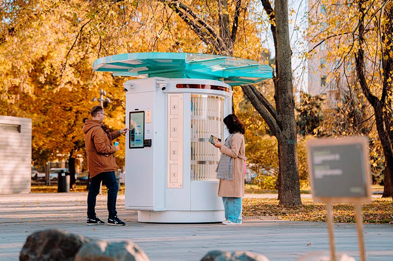 Уличный книгомат для выдачи и приёма книг