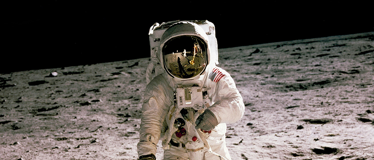 Mission-on-moon-2025