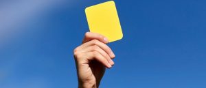 Желтая карточка в футболе